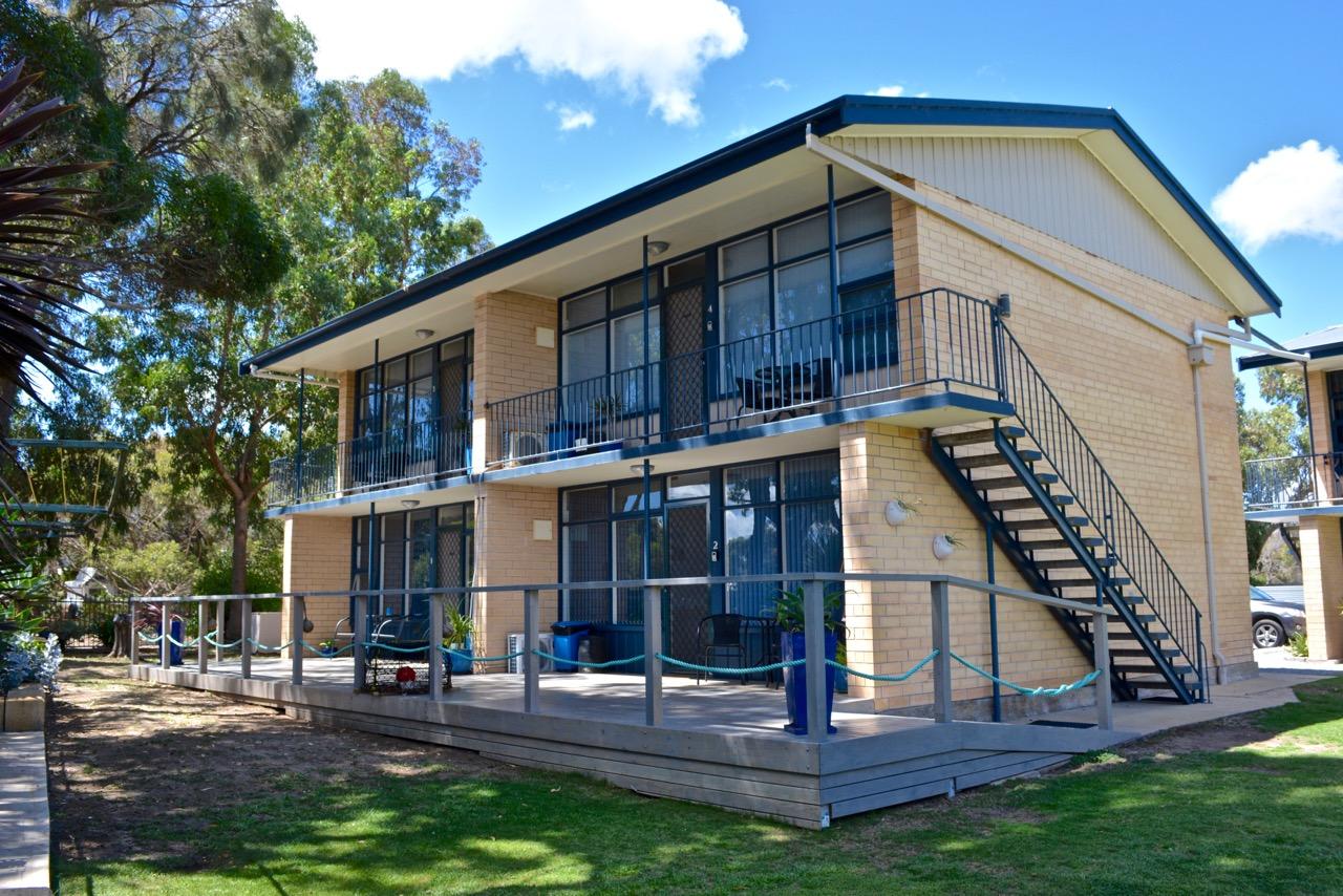  Accommodation Main Beach
