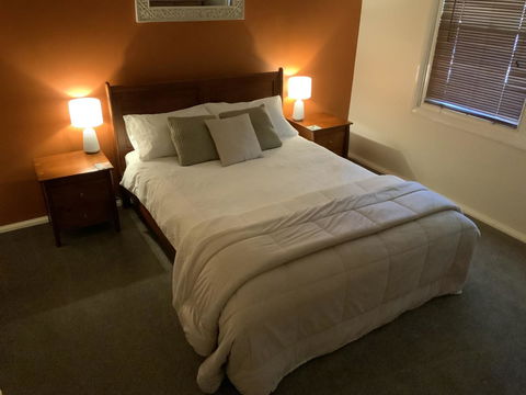 Oats Cottage - Accommodation Main Beach 1