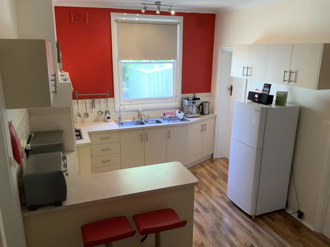 Oats Cottage - Accommodation Main Beach 7