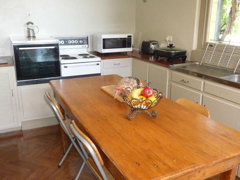 Country Bakehouse Accommodation - Accommodation Main Beach 5