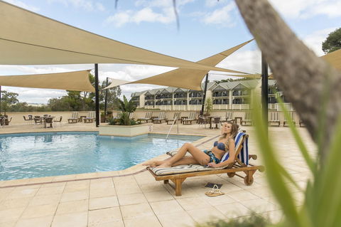 Novotel Barossa Valley Resort - Accommodation Main Beach 18
