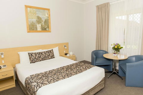 Bathurst Motor Inn - Accommodation Main Beach 3