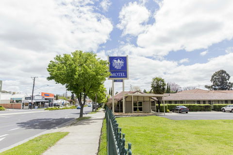Bathurst Motor Inn - Accommodation Main Beach 22