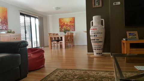 Jacaranda Homestay - Accommodation Main Beach 5