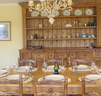 Gainsborough Cottage - Accommodation Main Beach