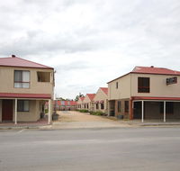 Port Vincent Motel  Apartments - Accommodation Main Beach