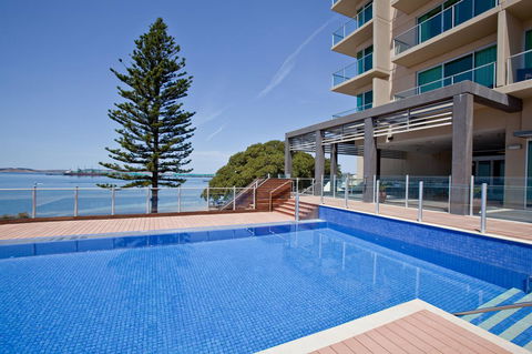 Port Lincoln Hotel - Accommodation Main Beach 0