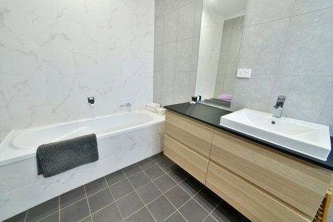 Great Northern Lodge - Accommodation Main Beach 3