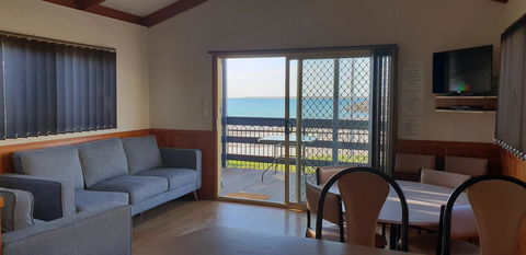 Wallaroo Beachfront Tourist Park - Accommodation Main Beach 5