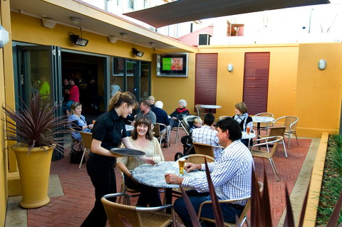 Loxton Community Hotel Motel - Accommodation Main Beach 13