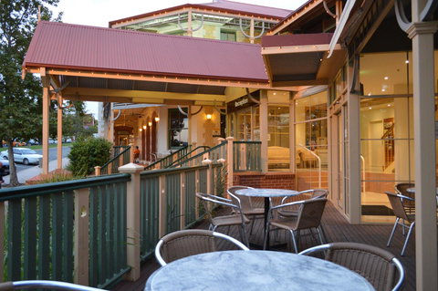Loxton Community Hotel Motel - Accommodation Main Beach 1