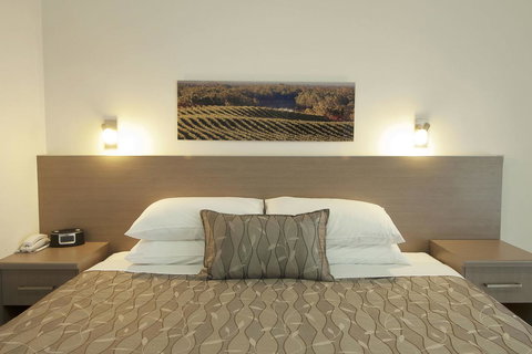 Loxton Community Hotel Motel - Accommodation Main Beach 22