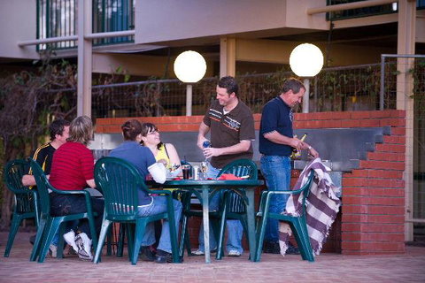 Loxton Community Hotel Motel - Accommodation Main Beach 25