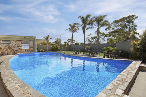 Adelaide Road Motor Lodge - Accommodation Main Beach 0