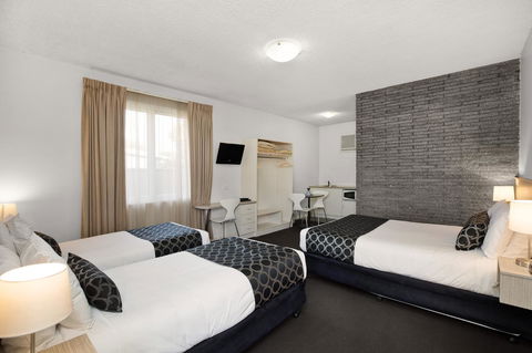 Adelaide Road Motor Lodge - Accommodation Main Beach 20