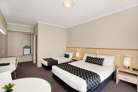 Adelaide Road Motor Lodge - Accommodation Main Beach 28