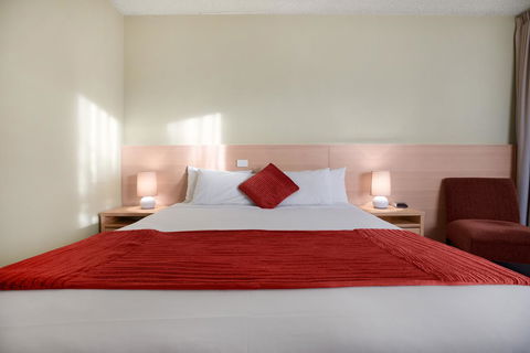 Adelaide Road Motor Lodge - Accommodation Main Beach 9