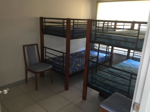 SHAKIN' SHACK - Accommodation Main Beach 5