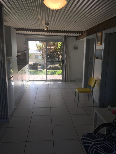 SHAKIN' SHACK - Accommodation Main Beach 8