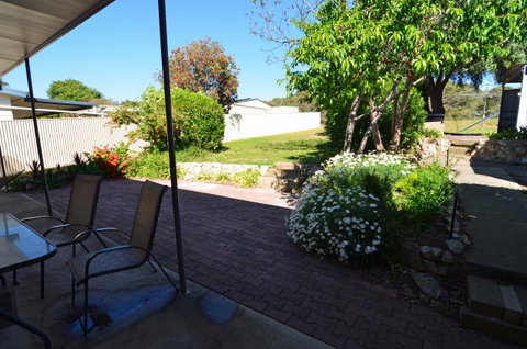 Beachview - Accommodation Main Beach 31