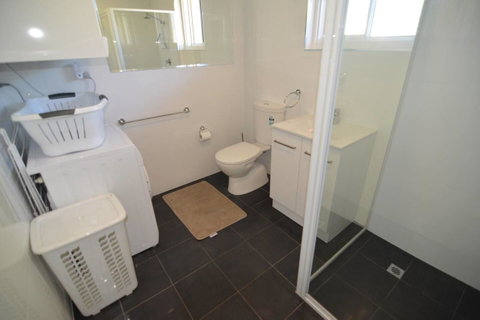 Beachview - Accommodation Main Beach 26