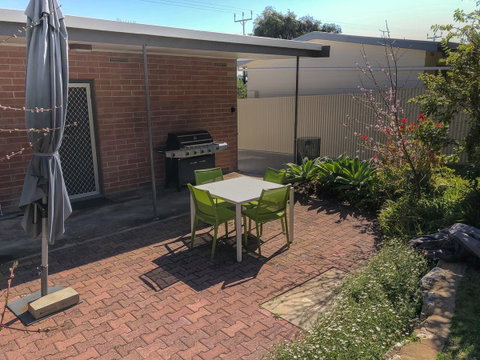 Beachview - Accommodation Main Beach 30