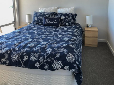 Beachview - Accommodation Main Beach 17