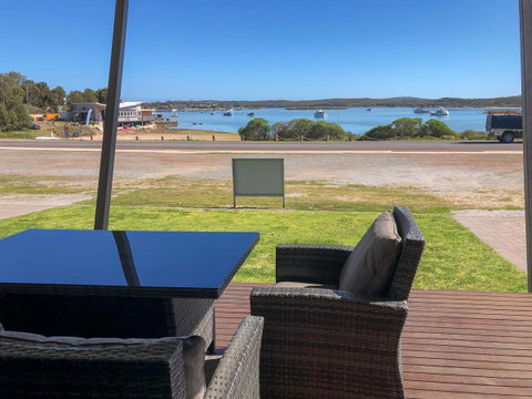 Beachview - Accommodation Main Beach 0