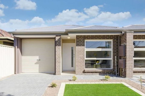 Belford Luxury * New * Clean * Cafes * Near CBD - Accommodation Main Beach 0