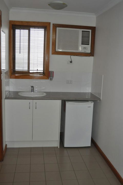 Keith Motor Inn - Accommodation Main Beach 17