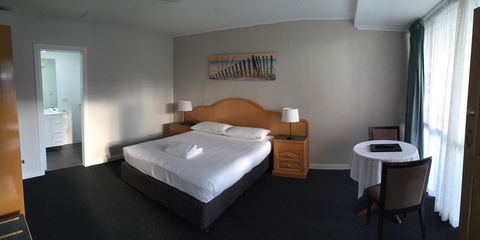 Hilton Beachfront Motel - Accommodation Main Beach 27