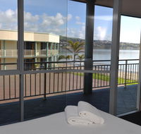 Hilton Motel - Accommodation Main Beach