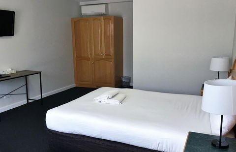 Hilton Beachfront Motel - Accommodation Main Beach 26