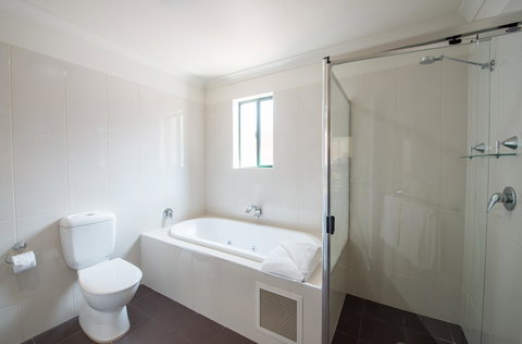 Clare Country Club - Accommodation Main Beach 12