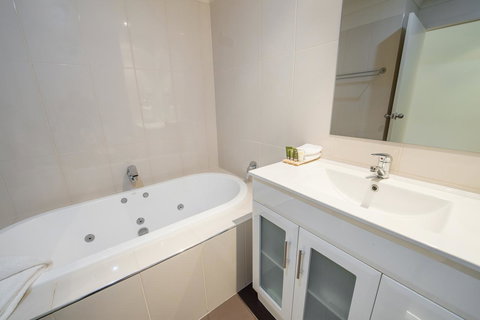 Clare Country Club - Accommodation Main Beach 23