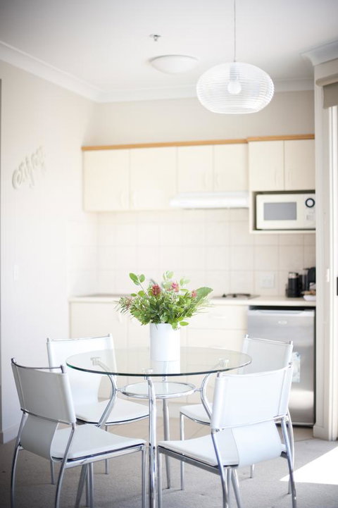 The Bluff Resort Apartments - Accommodation Main Beach 41