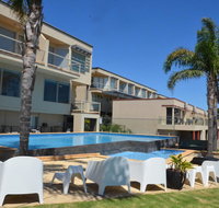 The Bluff Resort Apartments - Accommodation Main Beach