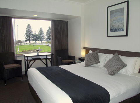 Nightcap At Hotel Victor - Accommodation Main Beach 17