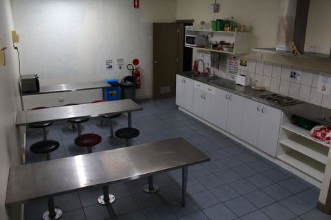 My Place & Adelaide Backpackers Hostel - Accommodation Main Beach 39