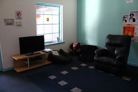 My Place & Adelaide Backpackers Hostel - Accommodation Main Beach 26
