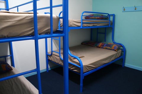 My Place & Adelaide Backpackers Hostel - Accommodation Main Beach 10