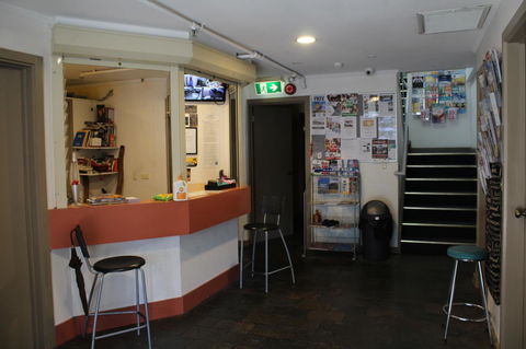 My Place & Adelaide Backpackers Hostel - Accommodation Main Beach 36