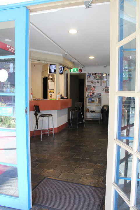 My Place & Adelaide Backpackers Hostel - Accommodation Main Beach 31