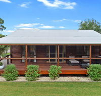 The Log Cabin - 47 Jetty Road - Accommodation Main Beach