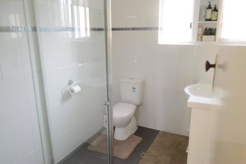 Prospect Holiday House - Accommodation Main Beach 6