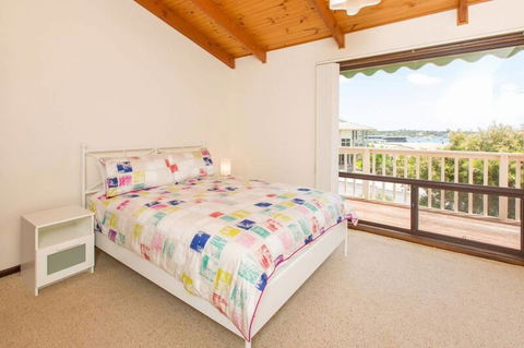Bimbadeen - Accommodation Main Beach 4