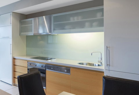 Apartments @ 16 Holdfast - Accommodation Main Beach 12