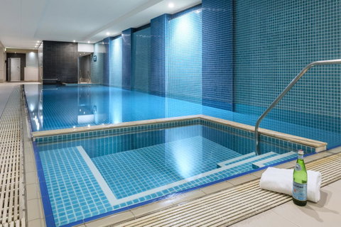 Apartments @ 16 Holdfast - Accommodation Main Beach 2