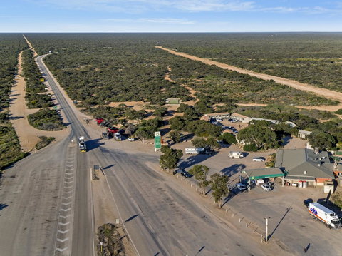 Border Village Roadhouse - Accommodation Main Beach 19