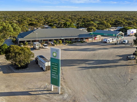 Border Village Roadhouse - Accommodation Main Beach 17